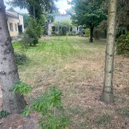Farm stay Mieszkanie 1 Pokojowe Z Dostepem Do Dzialki, Ogrodu Warsaw